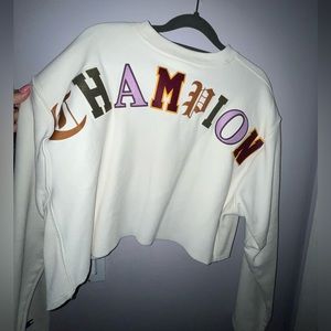 CHAMPION Cropped Sweater